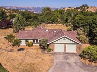 18600 Castle Lake Dr, Morgan Hill, CA 95037