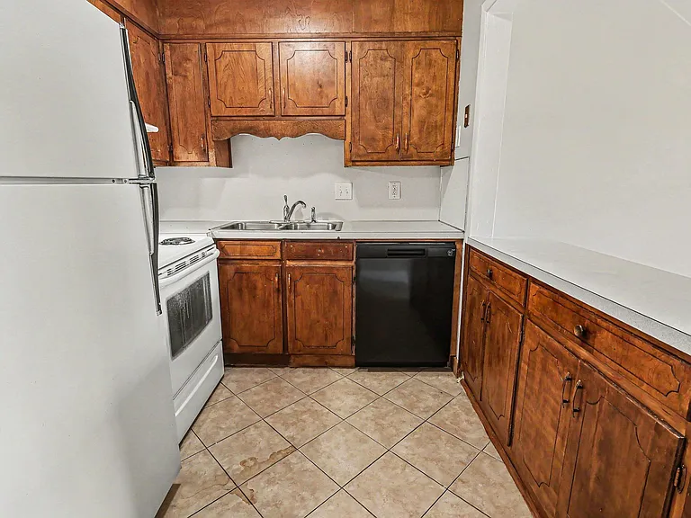 Green Valley Hoover Apartments — Photo 25