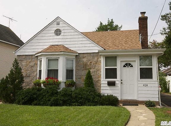 2nd image of 414 Ocean Ave