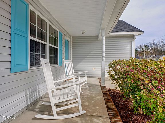 4th image of 325 Reid Ct N