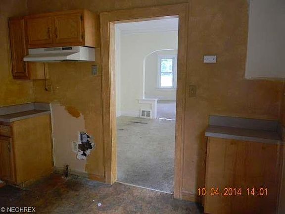 5th image of 3280 E 134th St