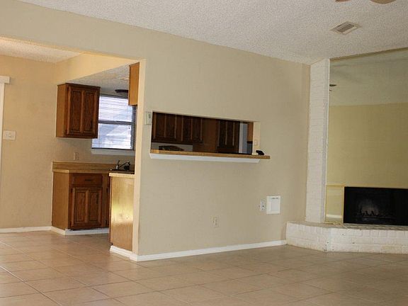 3rd image of 3802 Brier Gardens Dr