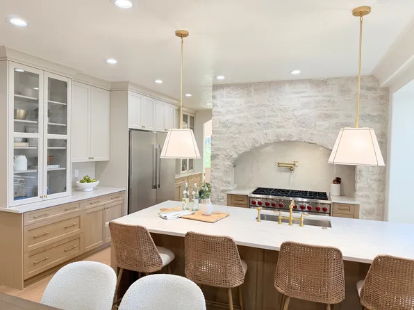 1938 E Vintage Woods Ct, Salt Lake City, UT 84117