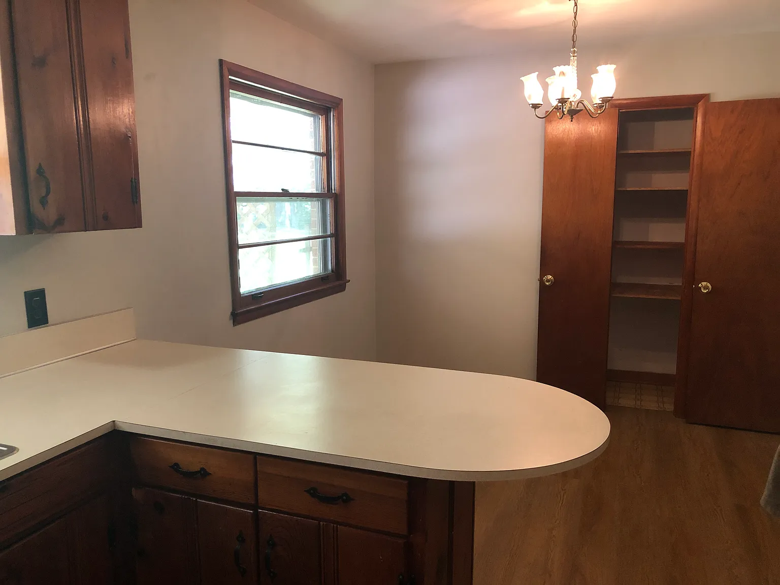 2 bed, 1600 sqft, $1,400 — Photo 3