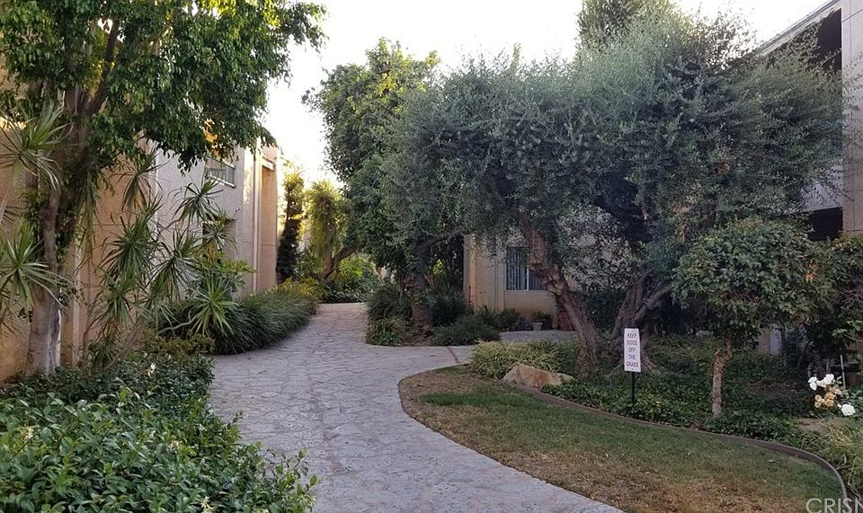 2nd image of 18307 Burbank Blvd Unit 15