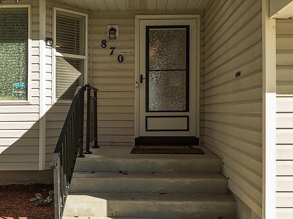 2nd image of 870 Harold St