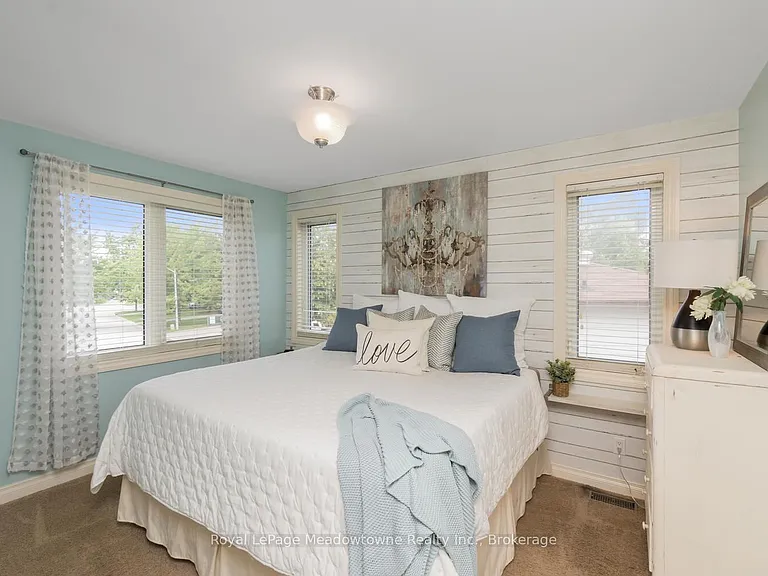 784 Graham Bell Ct — Photo 19