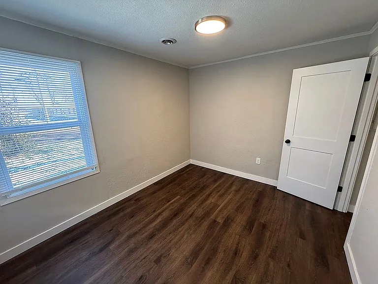 210 Highview Ave — Photo 20