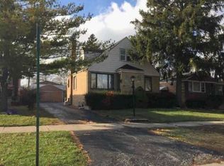 2436 Spruce St, River Grove, IL 60171