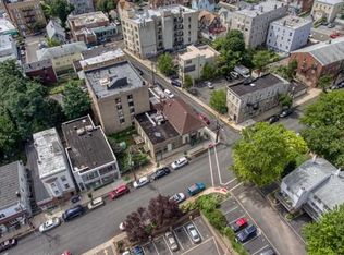 48 Columbia Ter, Edgewater, NJ 07020