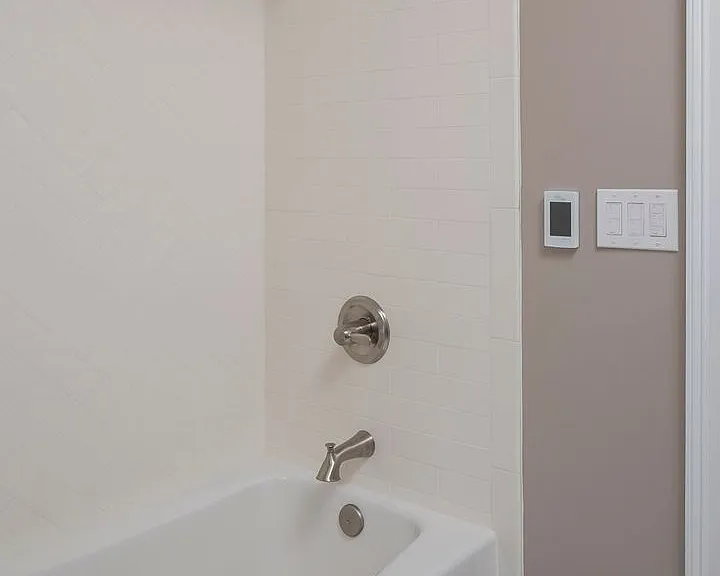 121 N Washington Ave — Photo 9