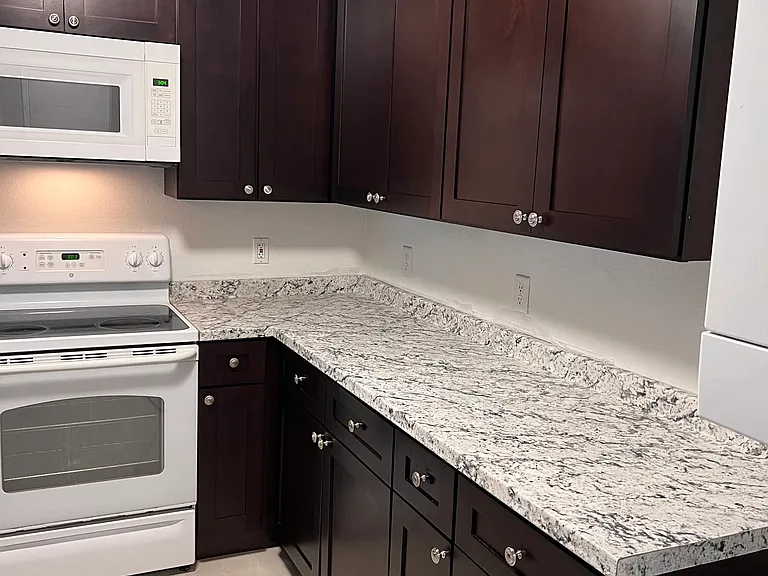 1616 Tropical Ct — Photo 6