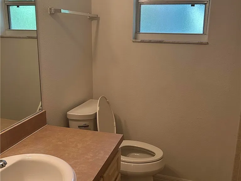 3075 E Crown Dr — Photo 7