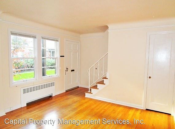 3rd image of 1818 NE 17th Ave APT 4