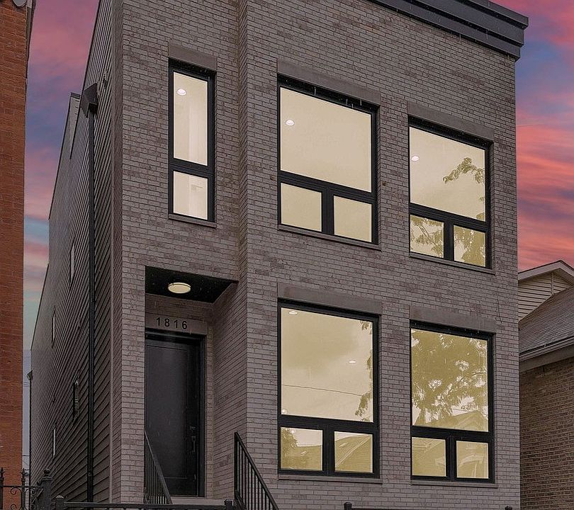 1st image of 1816 W Superior St