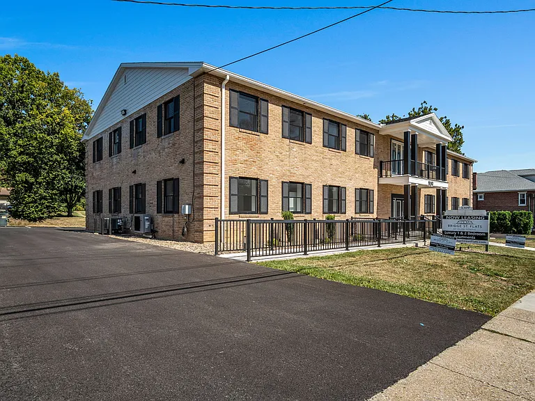 1309 Bridge St #E — Photo 26