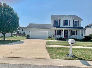 5773 Blue Grass Dr, Walbridge, OH 43465