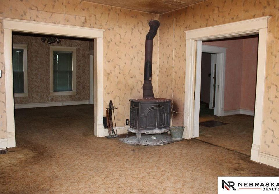 2nd image of 859 N 16th St
