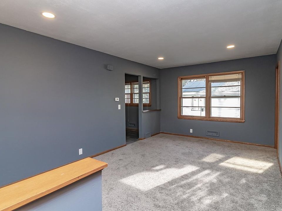 1st image of 2700 W 66th St #1