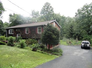 16 Harbor Ridge Rd, Danbury, CT 06811