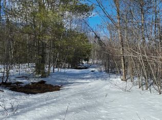 1 Crash Rd, Livermore, ME 04253