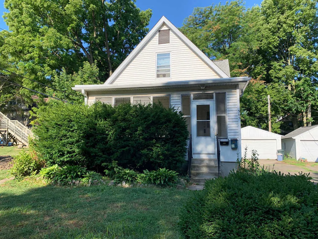 305 N Willis Ave photo 1