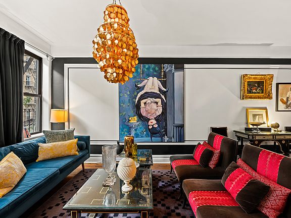 3rd image of 65 W 107th St APT 3A
