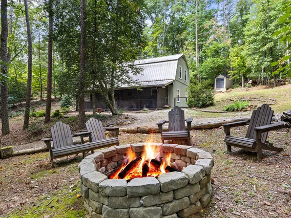 121 Redbird Dr, Blairsville, GA 30512