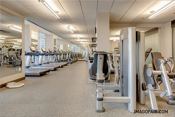 Sold by (Legacy) Elegran | media 1