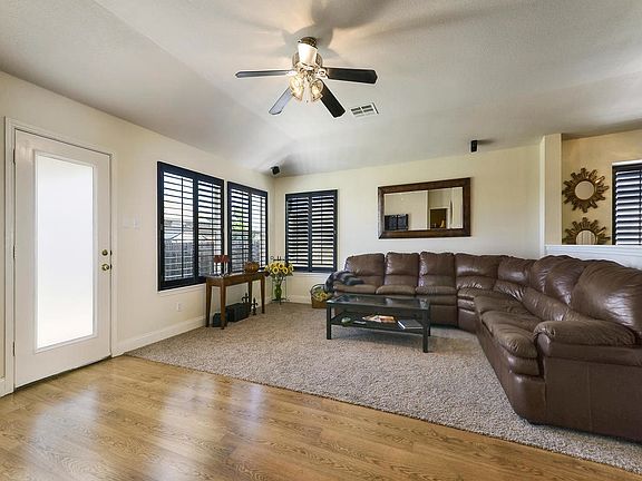 2nd image of 1512 Vanilla Bean Dr
