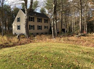 63 Leighton Rd, Petersham, MA 01366