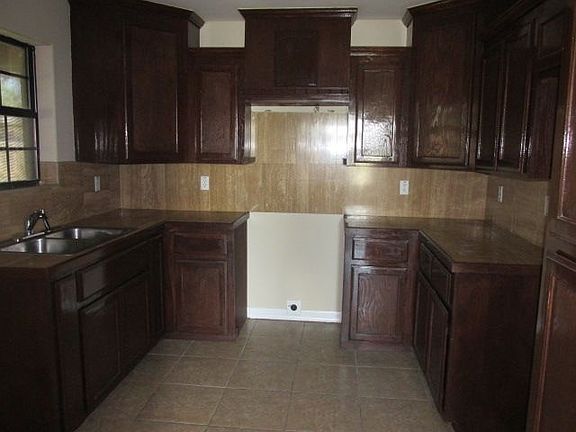 4th image of 702 Alma Ave #96