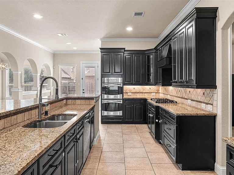 9614 Blackberry Terrace Dr — Photo 11