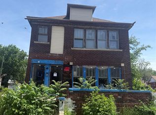 926 Navahoe St, Detroit, MI 48215