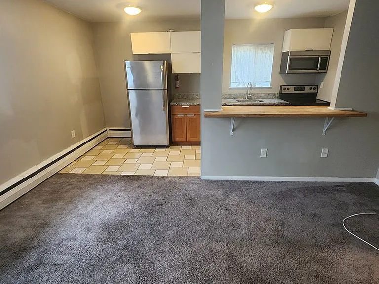 Wallingford South Apartments — Photo 3