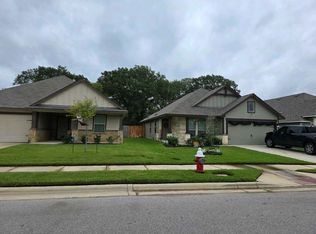 1950 Cartwright St, Bryan, TX 77807