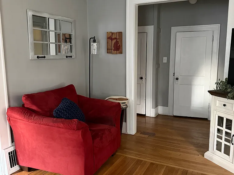 403 E Farnum Ave #1 — Photo 2
