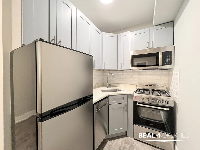 505 West Belmont Ave — Photo 71