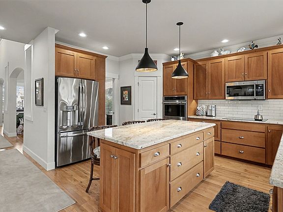 5th image of 1110 N 27th Place