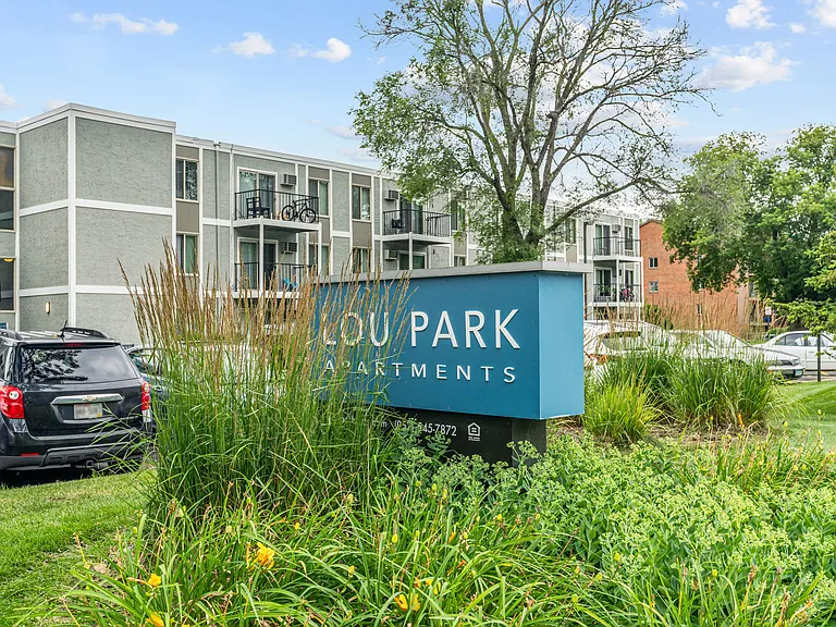 Lou Park — Photo 8