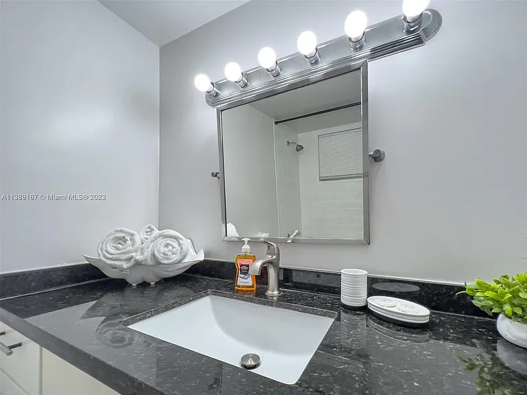 7904 West Dr #812 — Photo 17