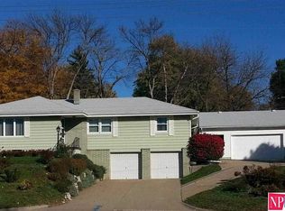 5045 S 84th St, Ralston, NE 68127