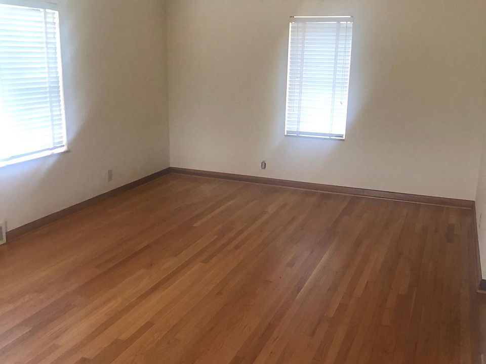 1st image of 1105 Holly Hills Ave