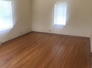 1105 Holly Hills Ave, Saint Louis, MO 63111