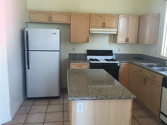 3rd image of 3373 Michelangelo Ct