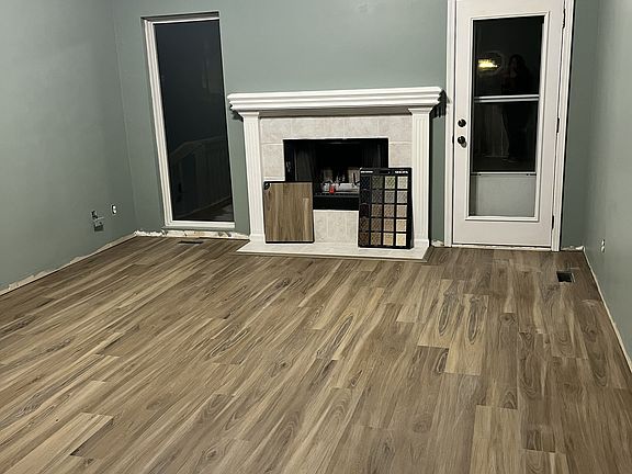 3rd image of 106 Galway St