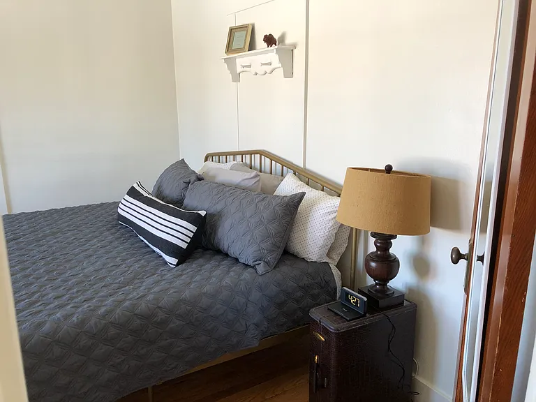 306 E 27th St #5 — Photo 9