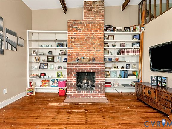 3rd image of 2819 E Broad St