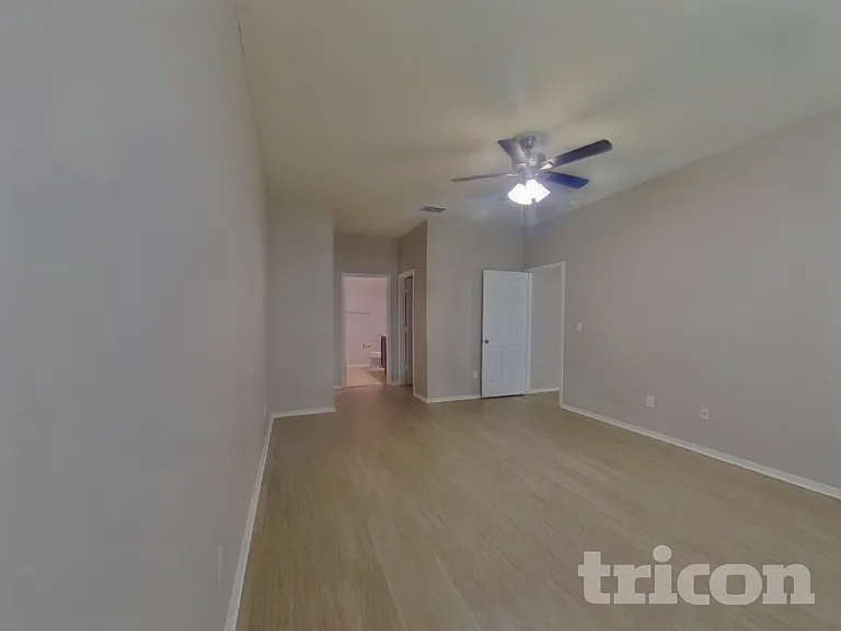 229 Giovani Blvd — Photo 6