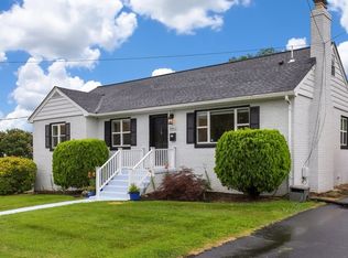 5862 1st St S, Arlington, VA 22204